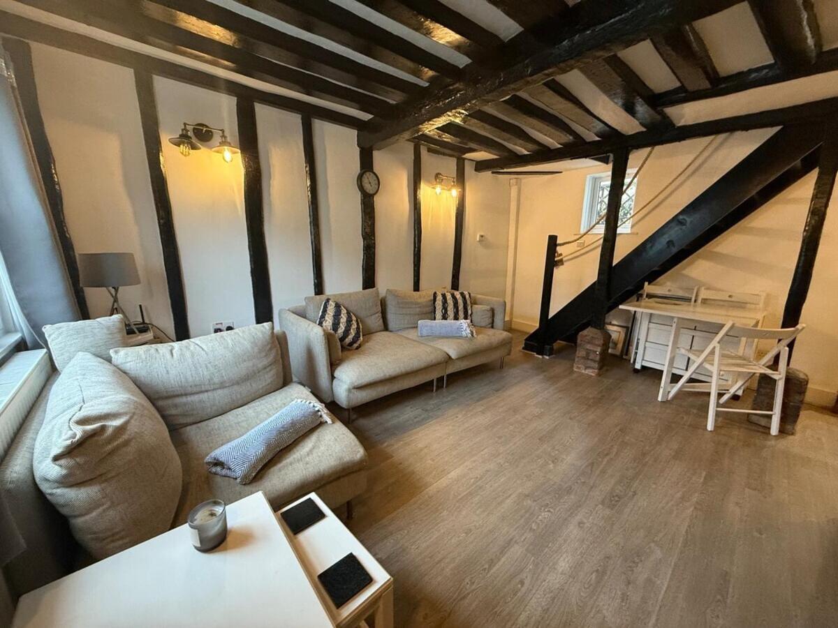 Tidal Walk Cottage By The Sea Harwich Ruang foto