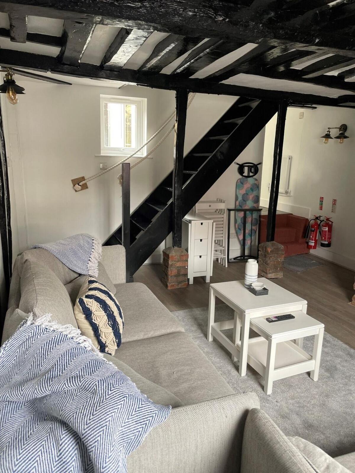 Tidal Walk Cottage By The Sea Harwich Ruang foto