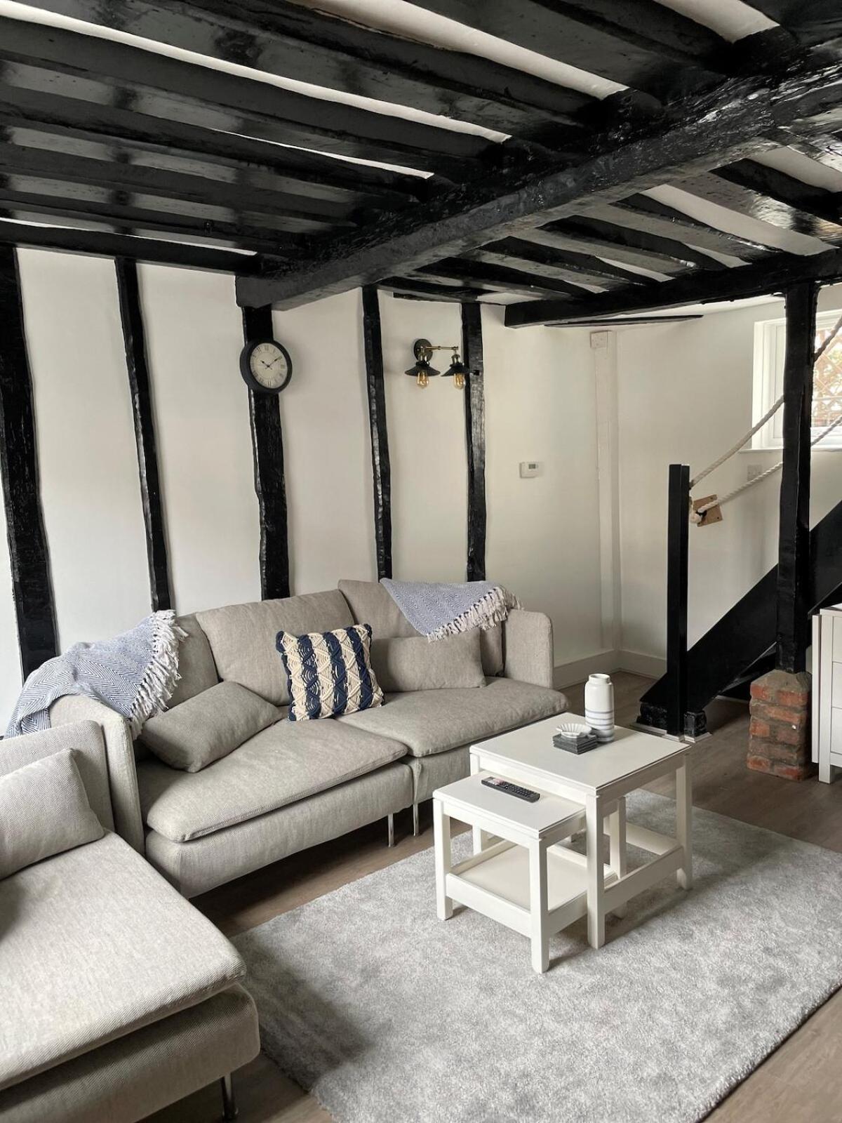 Tidal Walk Cottage By The Sea Harwich Ruang foto